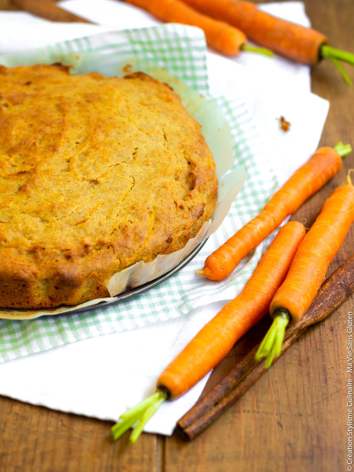 Carrot cake vegan à la sortie du four